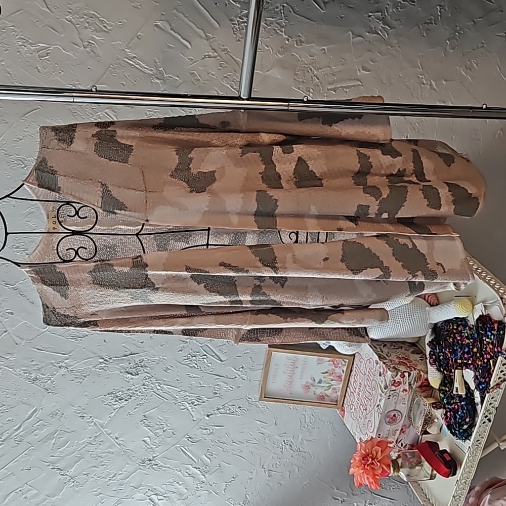 POL camouflage lightweight kimono sleeve open cardigan. Size S.